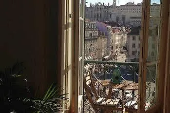 Charming In The Heart Of Apartment