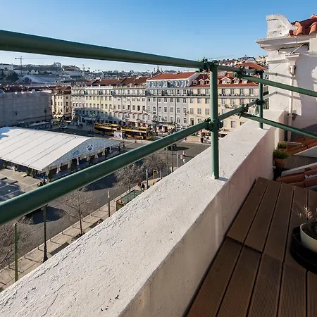 Apartment Charming In The Heart Of Lisbon