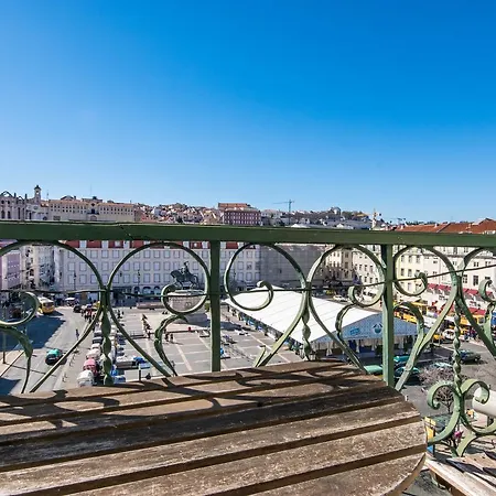 Charming In The Heart Of *